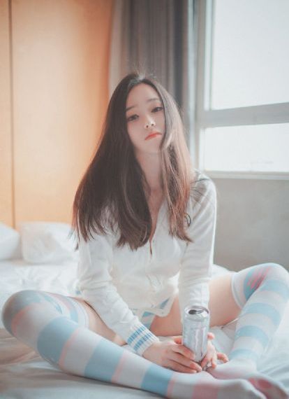 巨乳老师刘艳